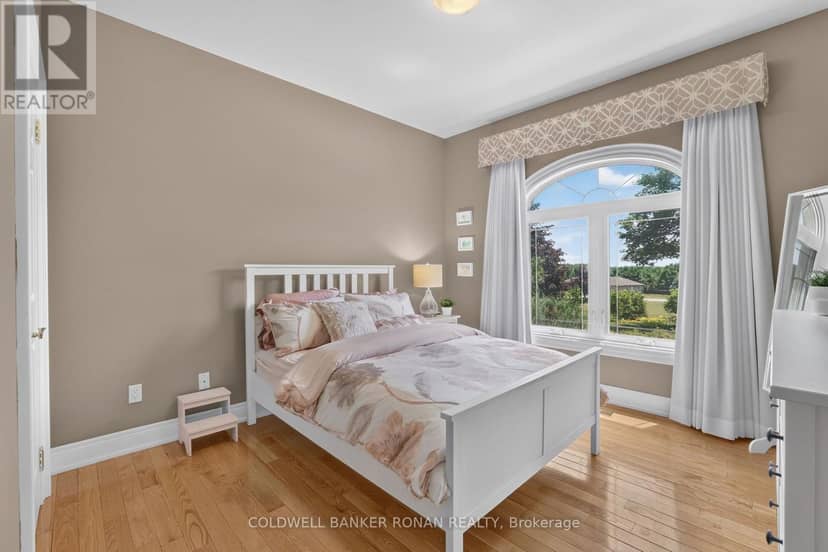 9 Moraine Place — photo 26 of 40