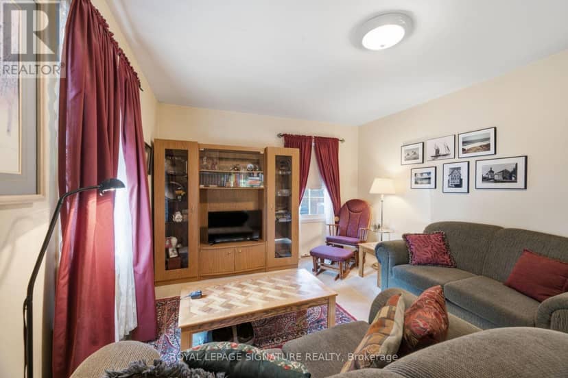15 Kemp Square, Toronto, photo 5