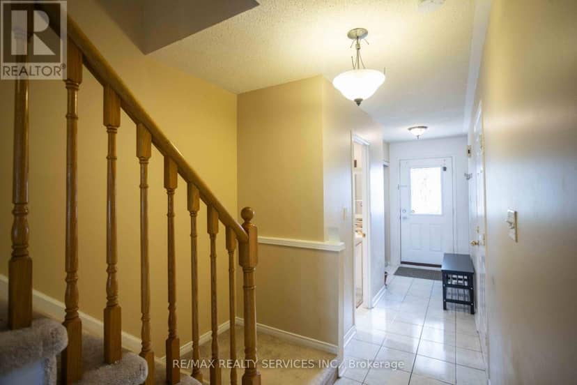 65 - 6830 Meadowvale Town Centre Circle — photo 5 of 14