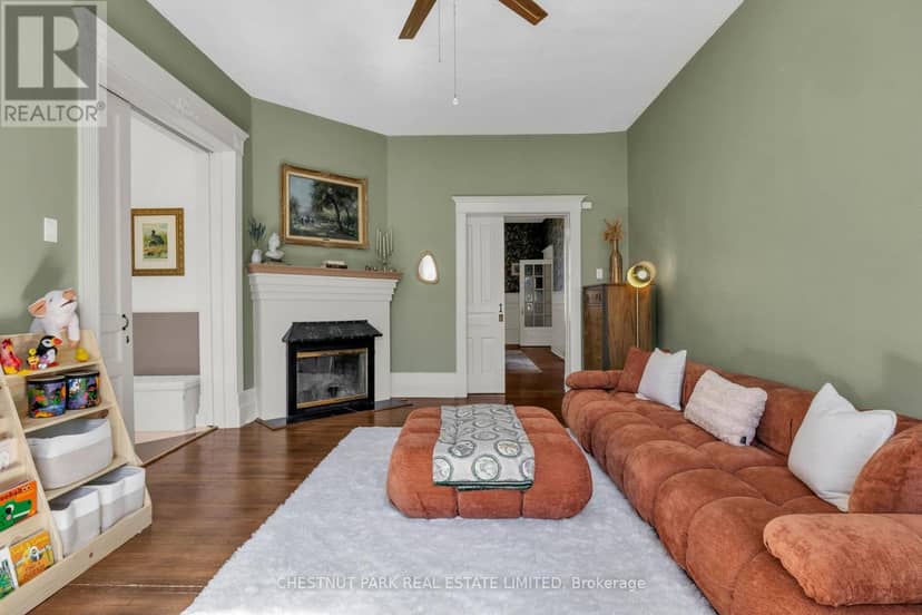 54 Bruce Street — photo 18 of 40
