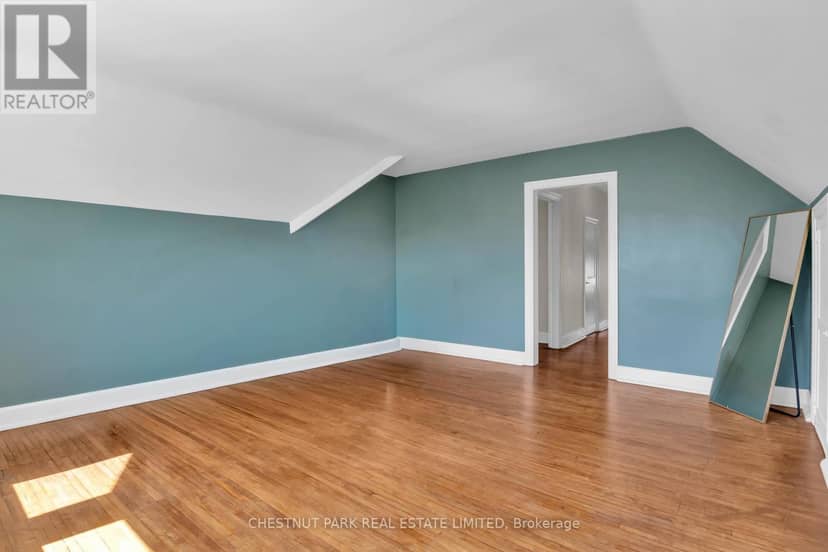 54 Bruce Street — photo 39 of 40
