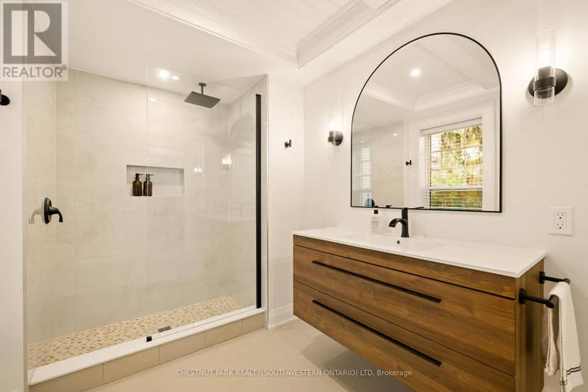 15 Panabaker Street — photo 30 of 40