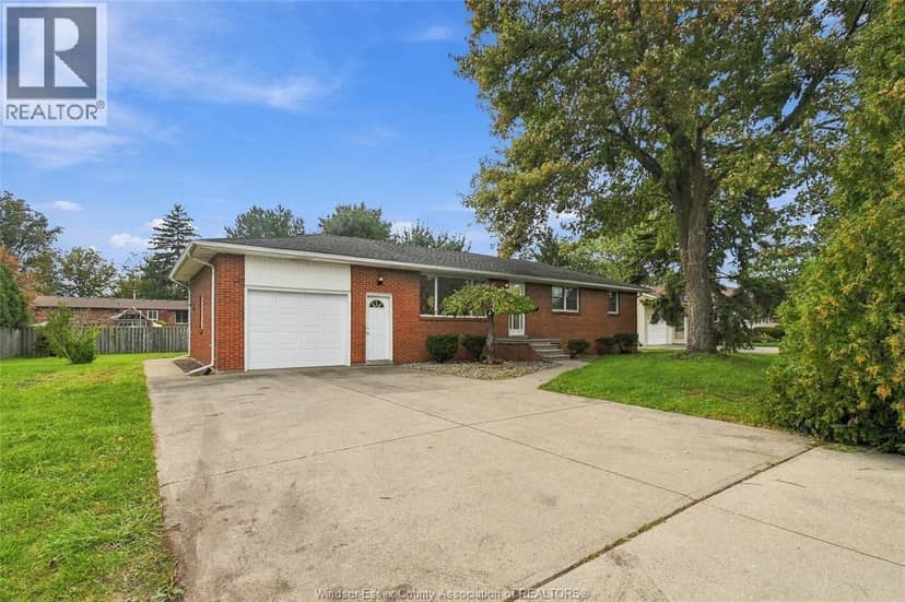 4045 Dougall Avenue — photo 2 of 32