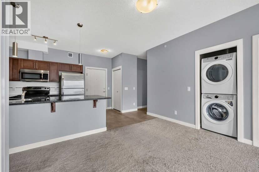 2405, 604 East Lake Boulevard NE — photo 17 of 31