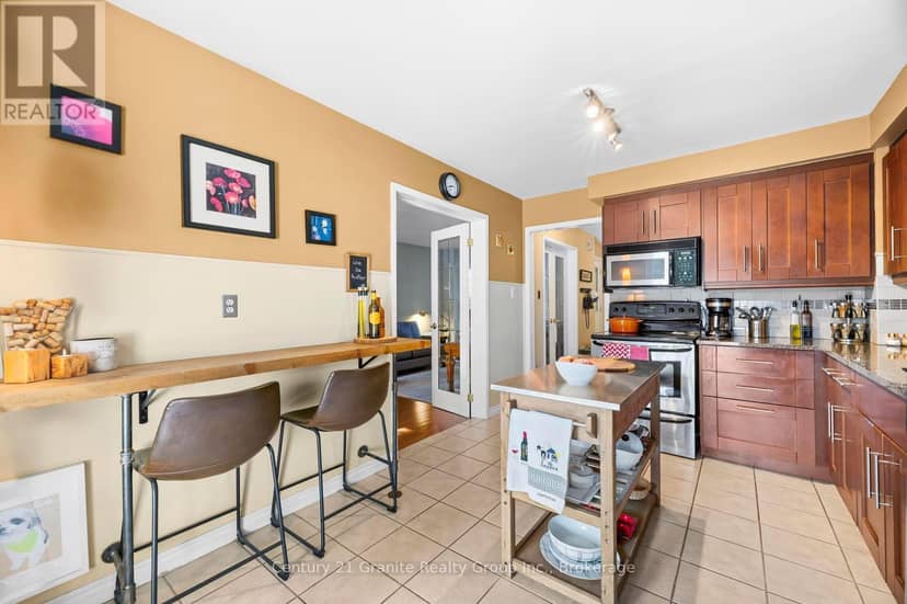 25 Greenwood Road — photo 12 of 39