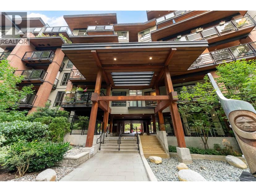 205 733 W 3RD STREET, North Vancouver, photo 2