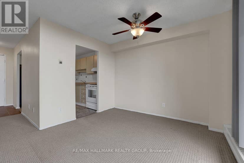 1601 - 665 Bathgate Drive — photo 16 of 37