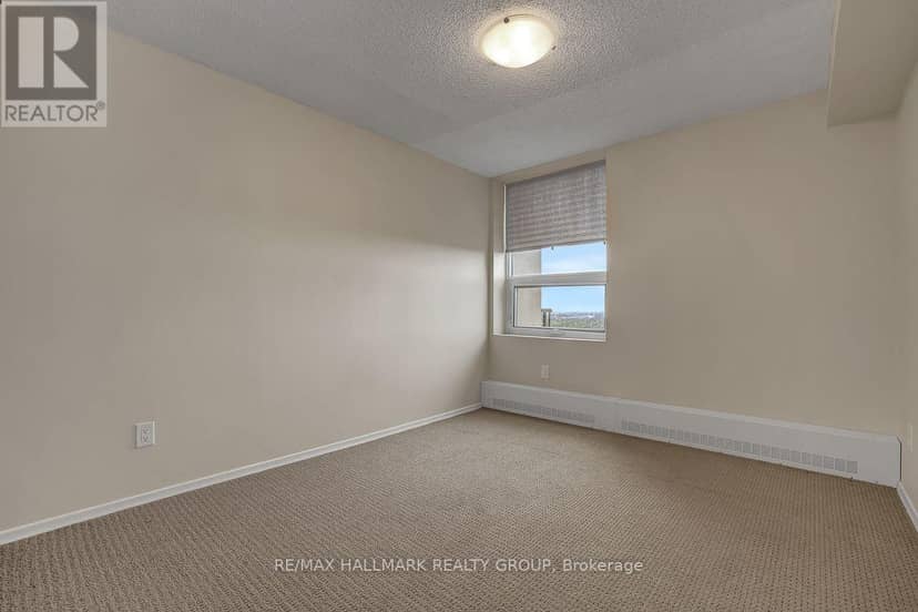 1601 - 665 Bathgate Drive — photo 29 of 37