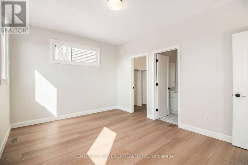 36 Helen Street — photo 14 of 27