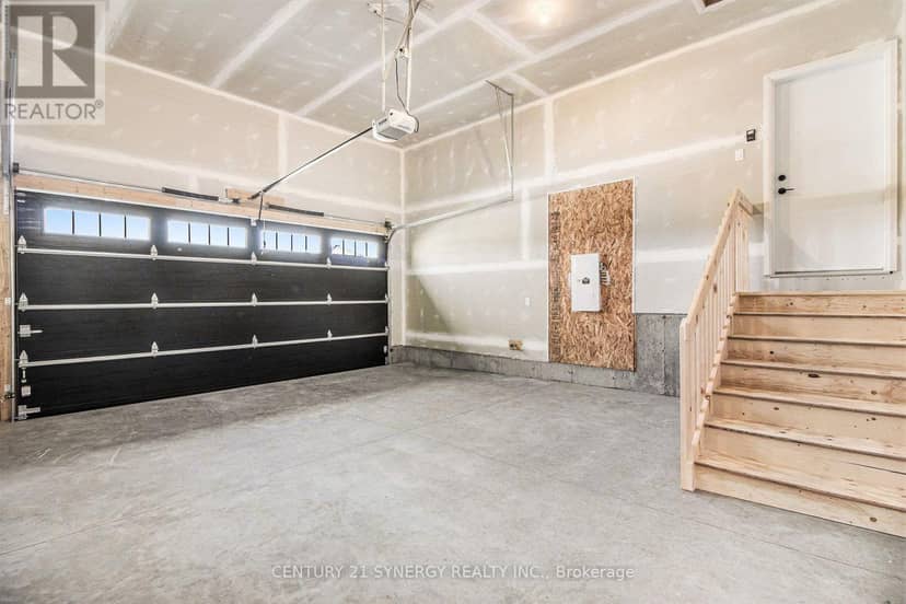 36 Helen Street — photo 25 of 27