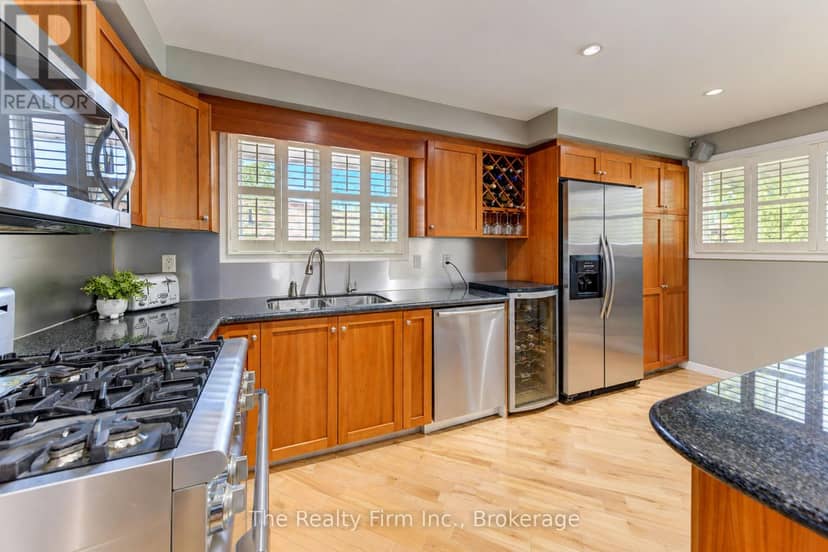 218 Forestwood Drive — photo 16 of 40