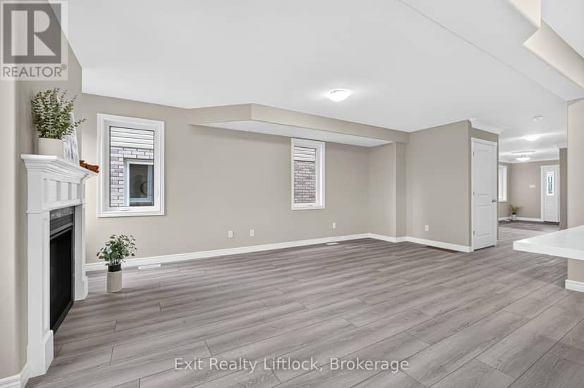 224 O'Neil Street — photo 10 of 40