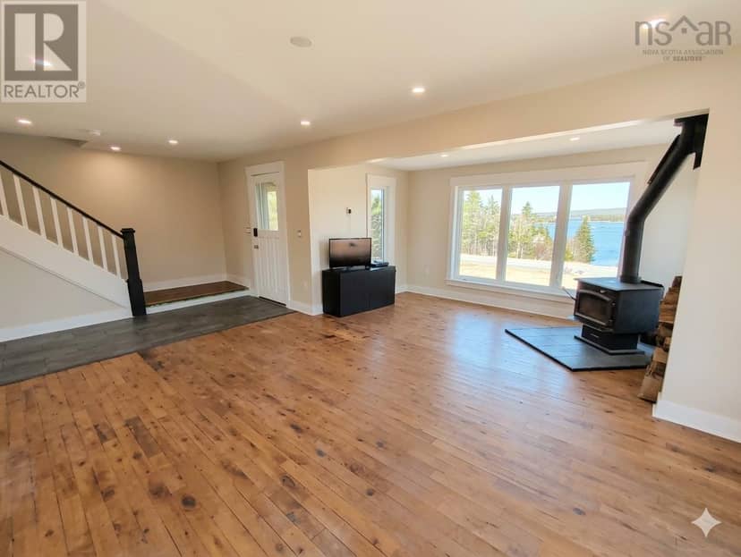 2351 Ostrea Lake Road — photo 12 of 24