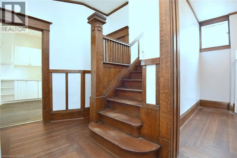 103 SHERMAN Avenue S — photo 19 of 40