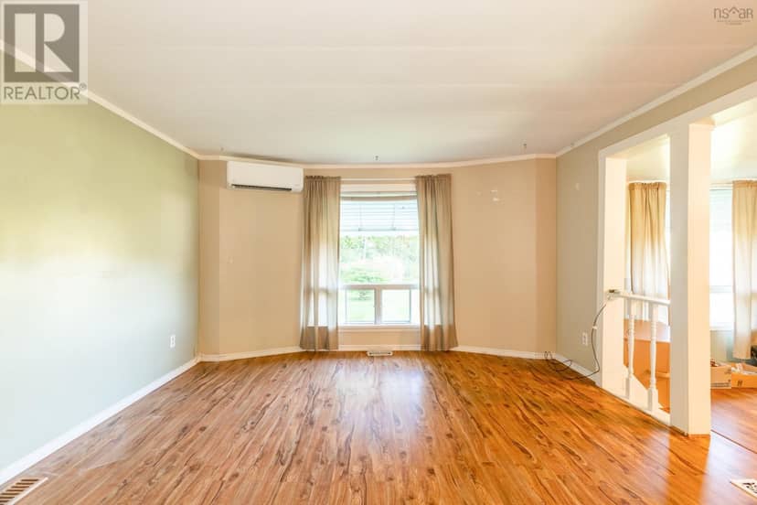 732 Highway 1 — photo 18 of 35