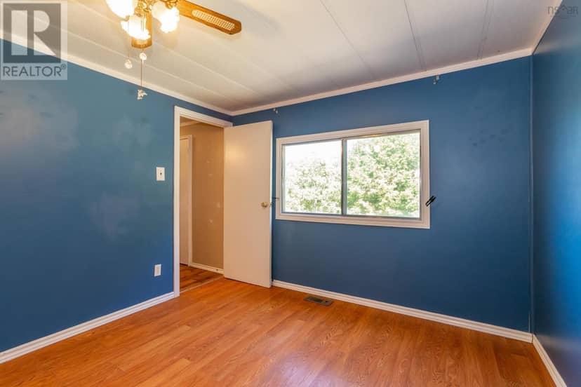 732 Highway 1 — photo 17 of 35