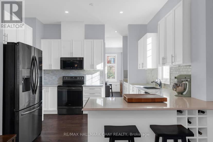 37 Nelson Street — photo 16 of 40