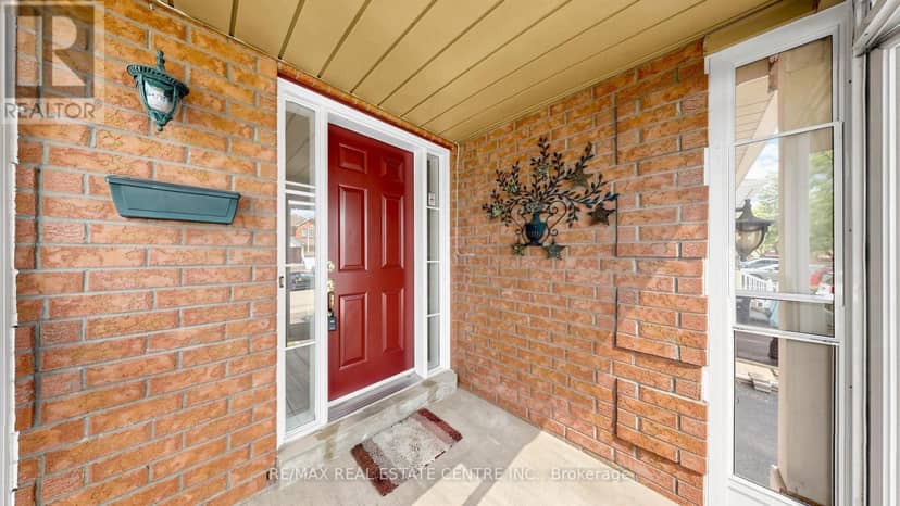 30 Culture Crescent, Brampton, photo 3