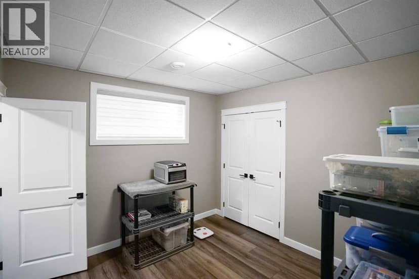 5920 24 Avenue — photo 26 of 38