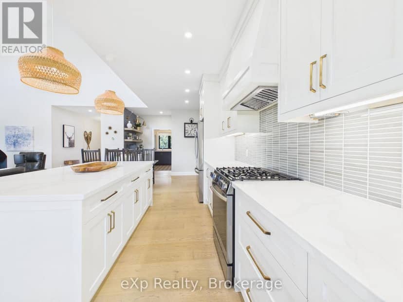 167 Alexandria Street — photo 11 of 24