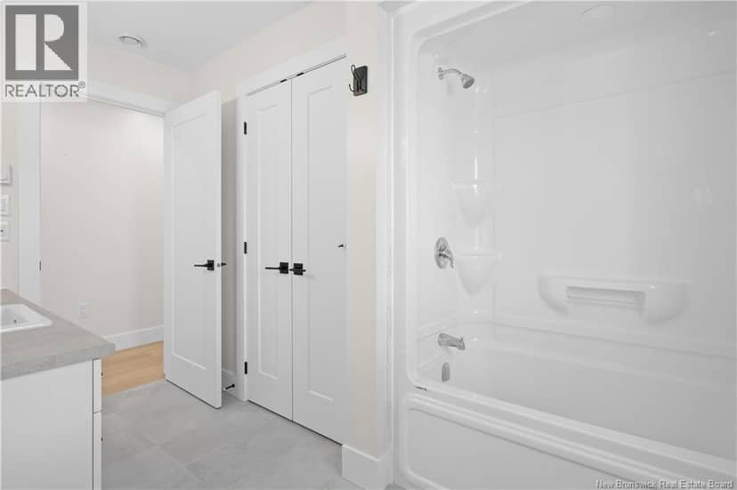 17 Robert Street — photo 16 of 40