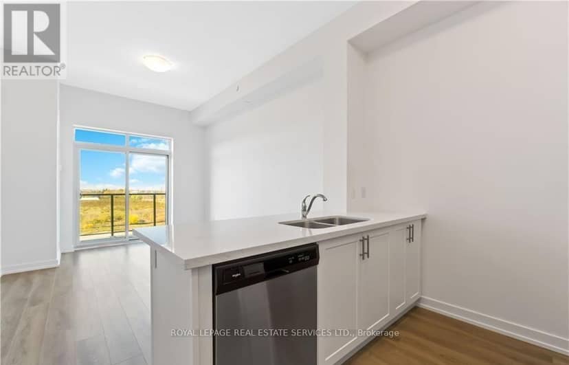 605 - 5055 Greenlane Road — photo 14 of 39