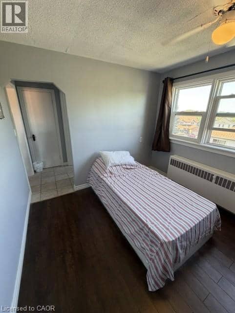 1759 KING Street E Unit# 32 — photo 14 of 18
