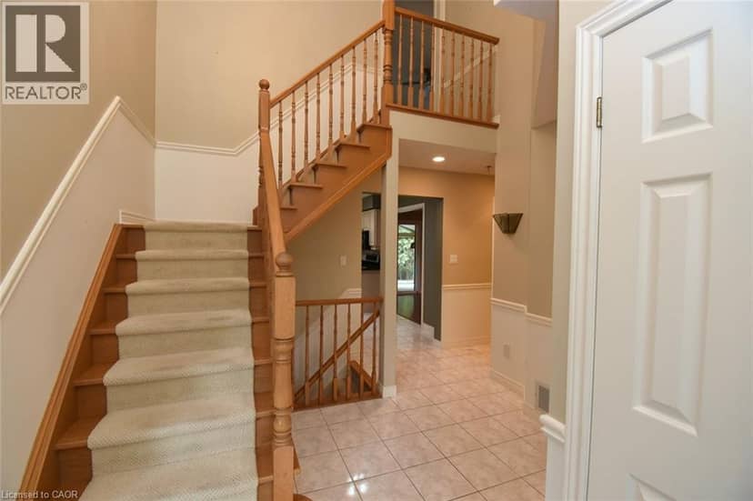 715 BATEMAN Court — photo 4 of 40