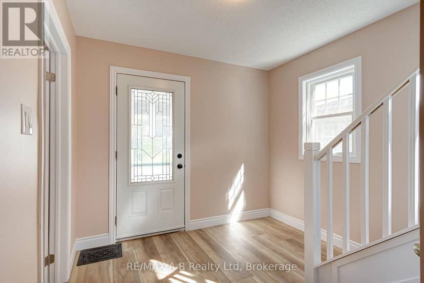 341 Ontario Street — photo 8 of 40