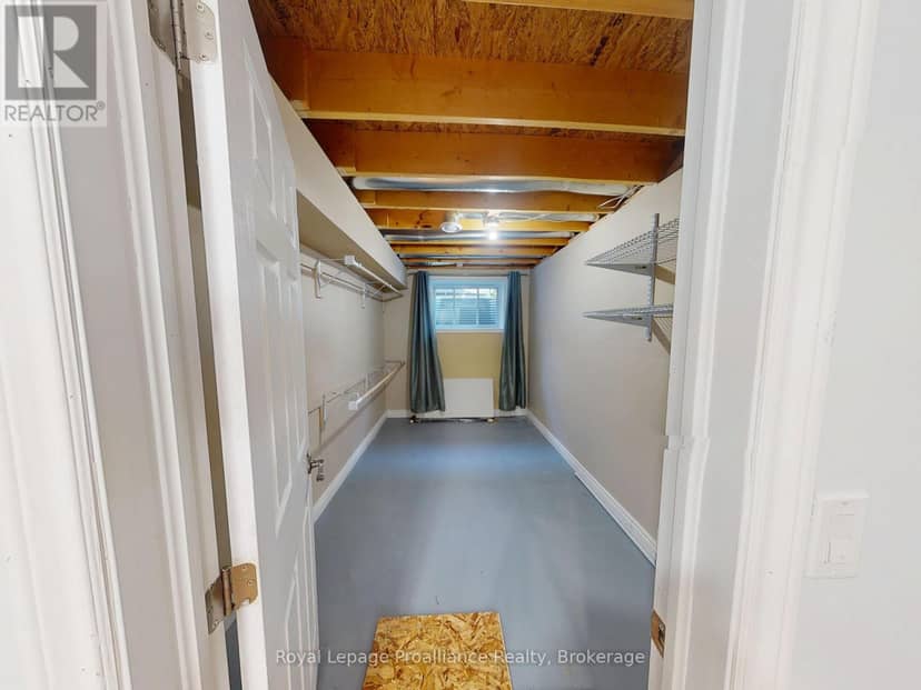 38 Mercedes Drive — photo 24 of 30