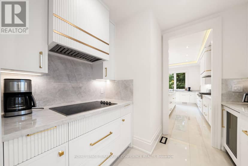 8 Canary Crescent — photo 10 of 40