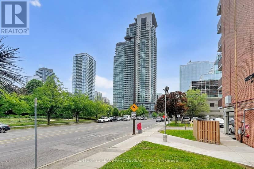 102 - 5162 Yonge Street — photo 2 of 40