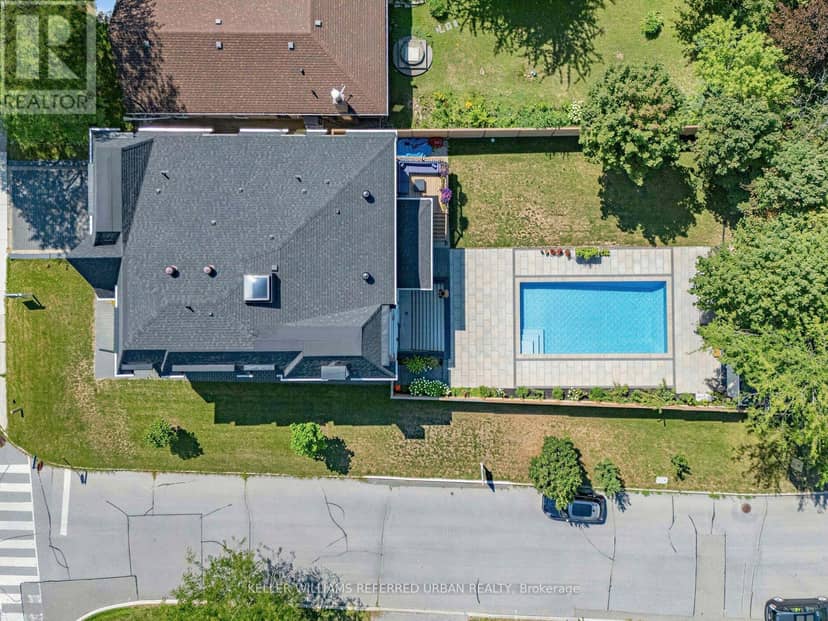 35 Lloydminster Crescent, Toronto, photo 6