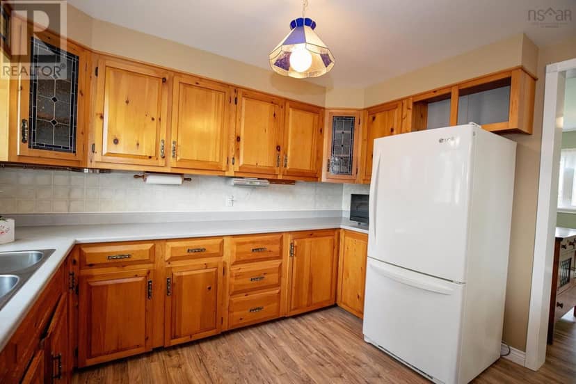 8 Allison Avenue — photo 26 of 40