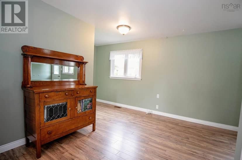 8 Allison Avenue — photo 29 of 40