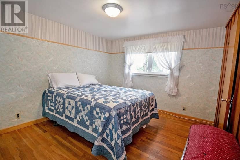 8 Allison Avenue — photo 37 of 40