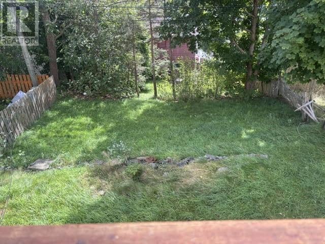 27 McKay Street — photo 2 of 17