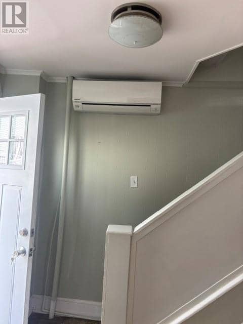 27 McKay Street — photo 3 of 17
