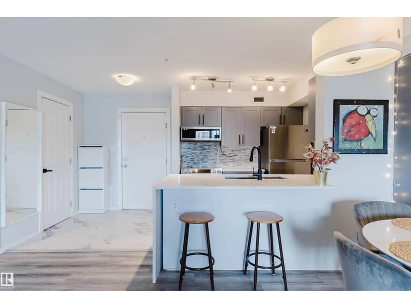 #204 11803 22 AV SW — photo 10 of 26