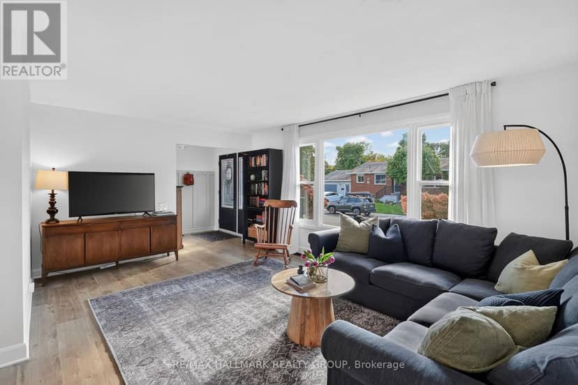 181 Wellington Street — photo 5 of 40