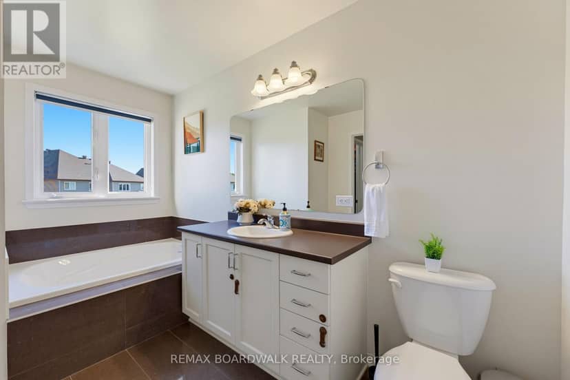 210 Broxburn Crescent — photo 32 of 40