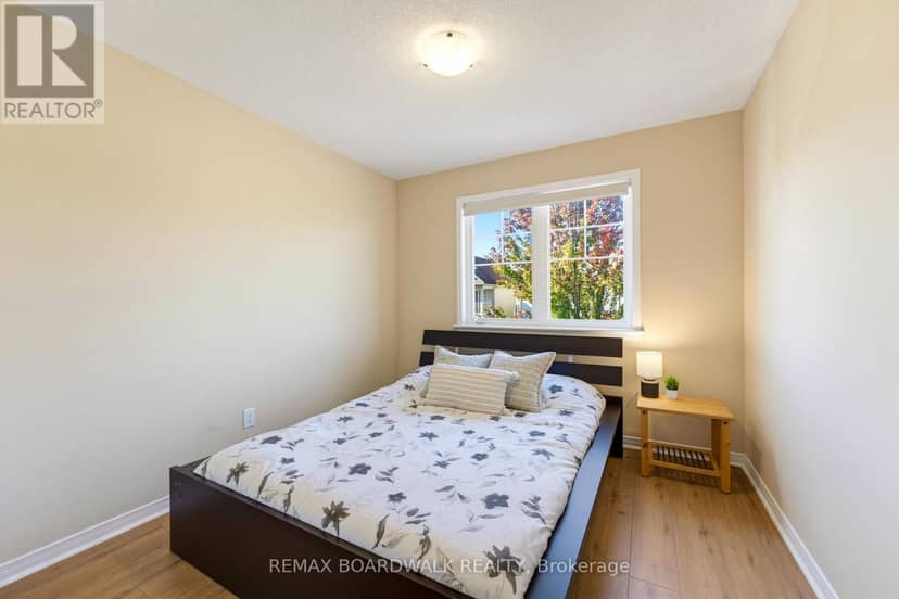 210 Broxburn Crescent — photo 35 of 40