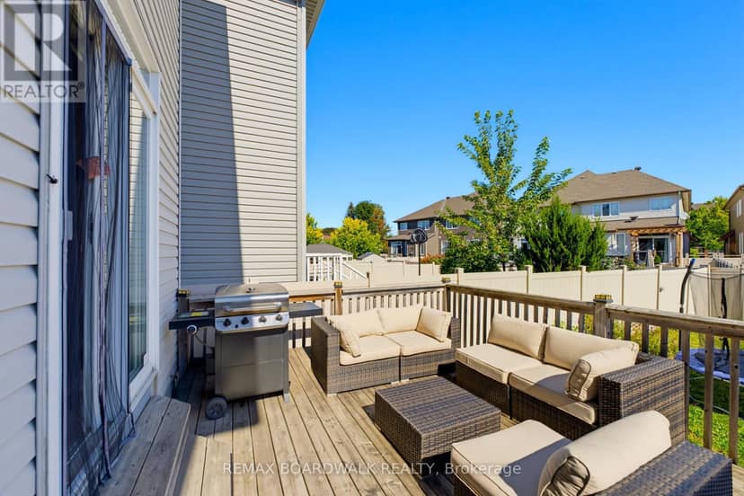 210 Broxburn Crescent — photo 40 of 40