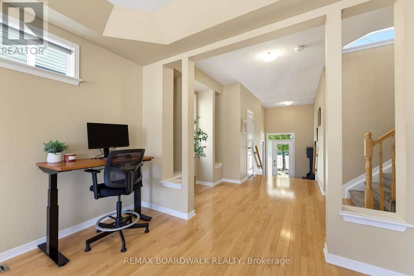 210 Broxburn Crescent, Ottawa, photo 7