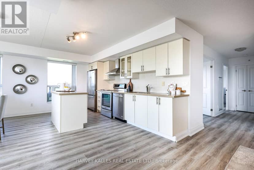 317 - 75 Norman Bethune Avenue — photo 9 of 40
