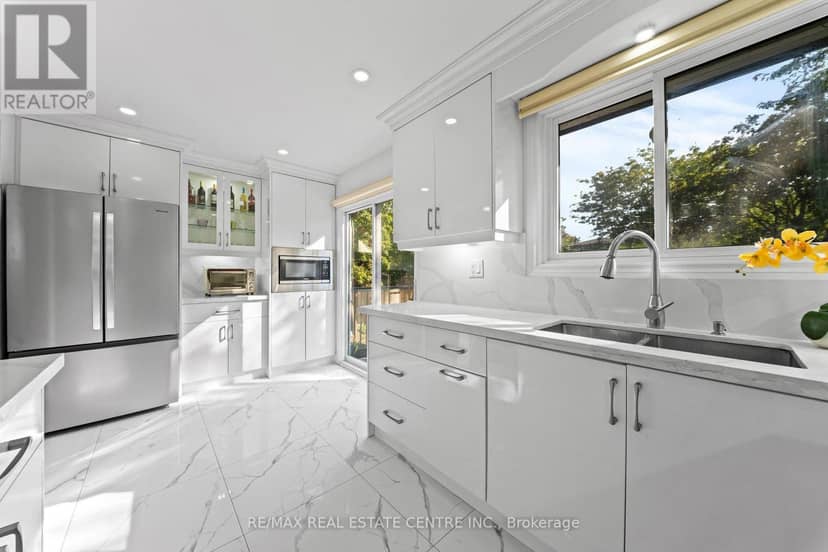 27 Jefferson Road — photo 17 of 40