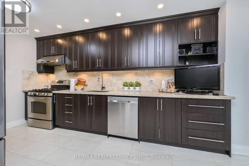 67 Sandmere Avenue, Brampton, photo 7