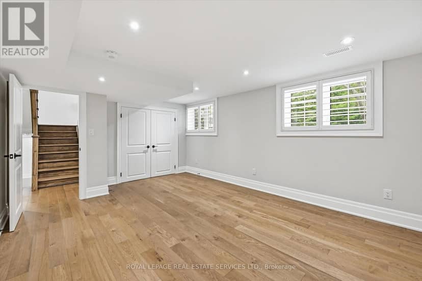 1601 Venetia Drive — photo 36 of 40
