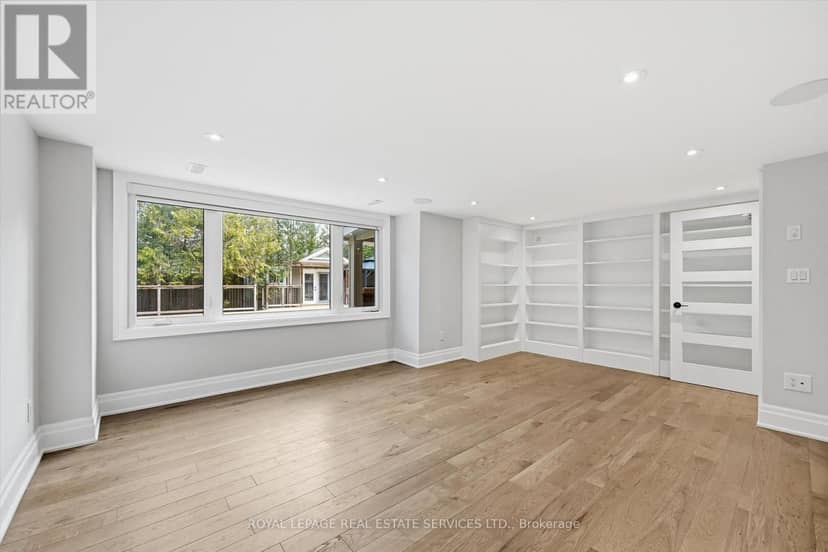 1601 Venetia Drive — photo 37 of 40