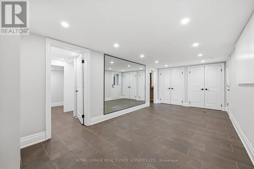 1601 Venetia Drive — photo 40 of 40